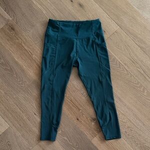 Cali Sport dark green capri workout pants. Size:M. Gently Used.